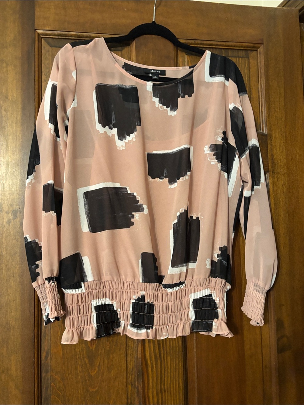 Alfani Pale Mauve Brushstroke Blouson Top with Black and White Accents